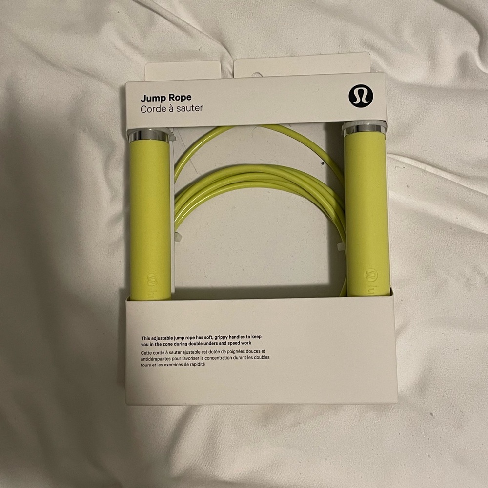 Elle Jump Rope in White